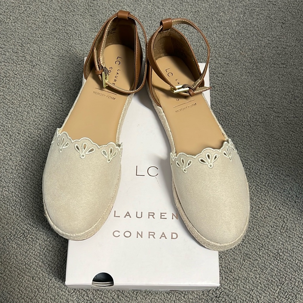 Lauren Conrad ankle strap flats. Bone color w/ brown heel. NWOT